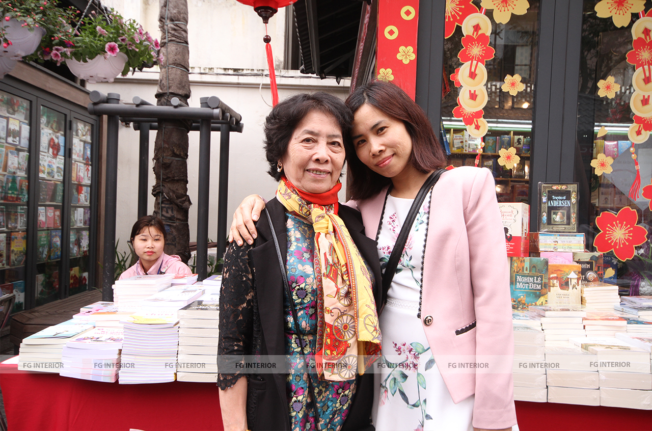 2018_ẢNH DU XUÂN PHỐ SÁCH (12)