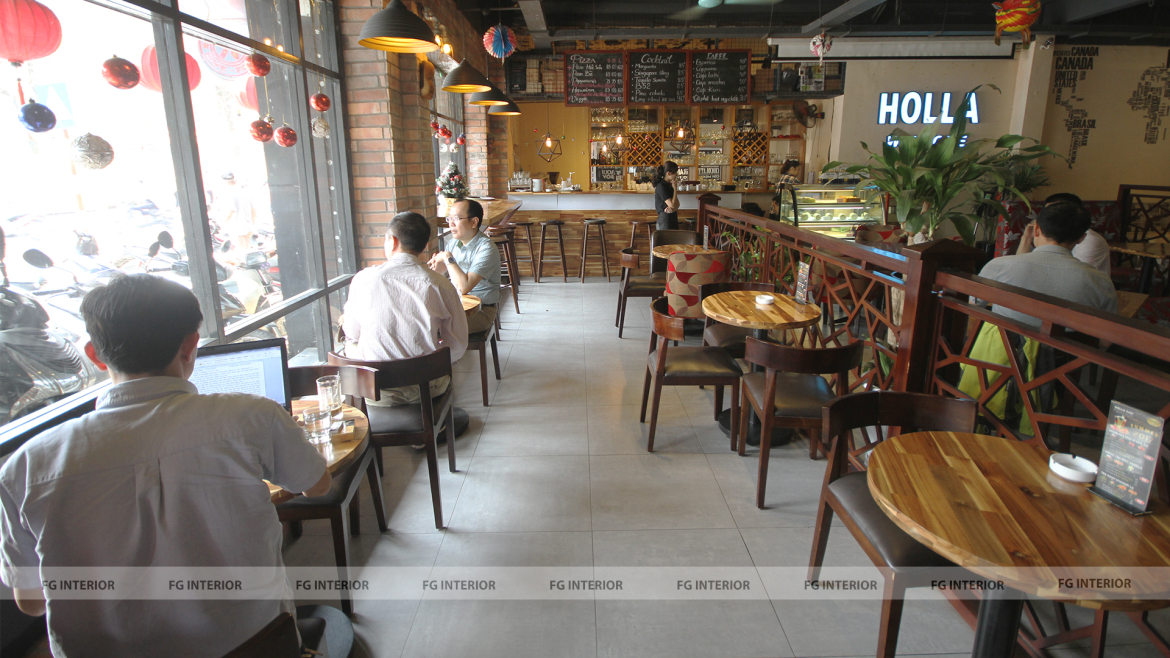 Holla cafe - Thong thả thưởng thức cafe và ngắm cảnh phố phường nhộn nhịp