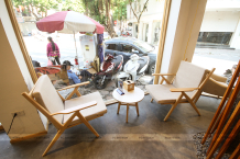 ban-ghe-tra-sua-yifang-5