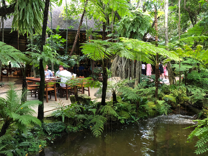 nha-hang-nhu-khu-rung-4