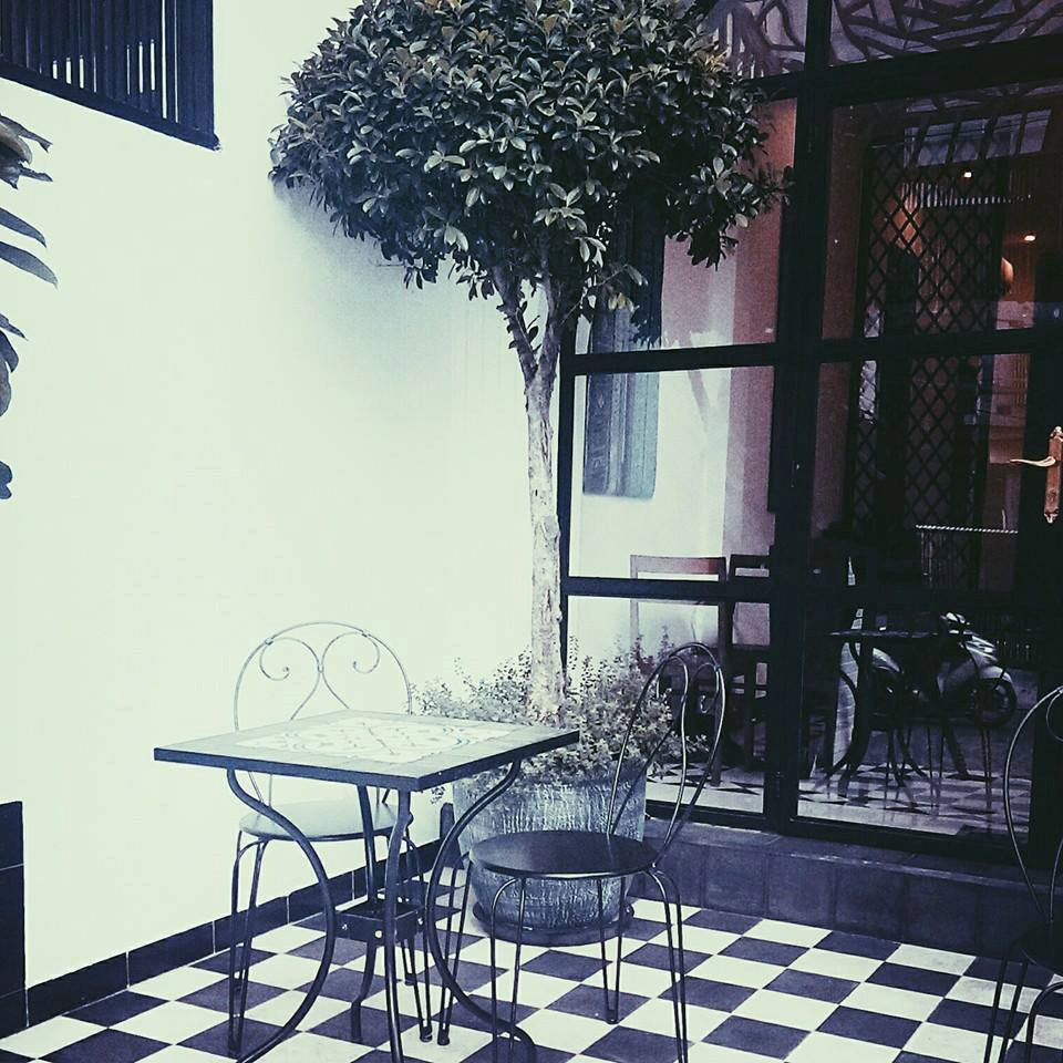 quan-cafe-thu-hut-gioi-tre-3